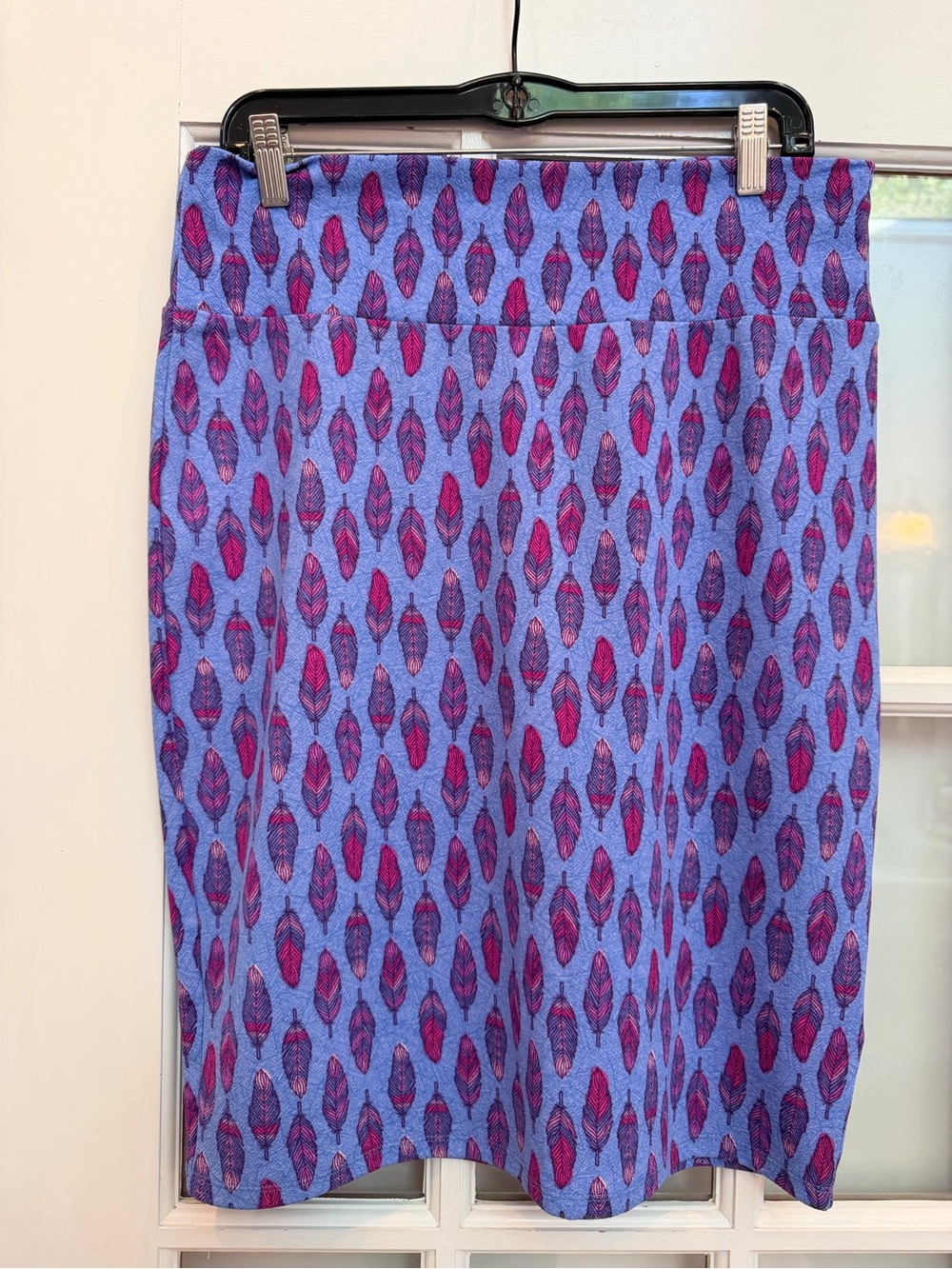 LuLaRoe Limited Edition Boho Chic Blue Feather Print Cassie Pencil Skirt Size L